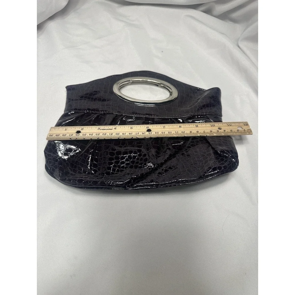 Vintage Deep Plum Faux Croc Embossed Metal Ring Handle Clutch‎ Handbag Patent